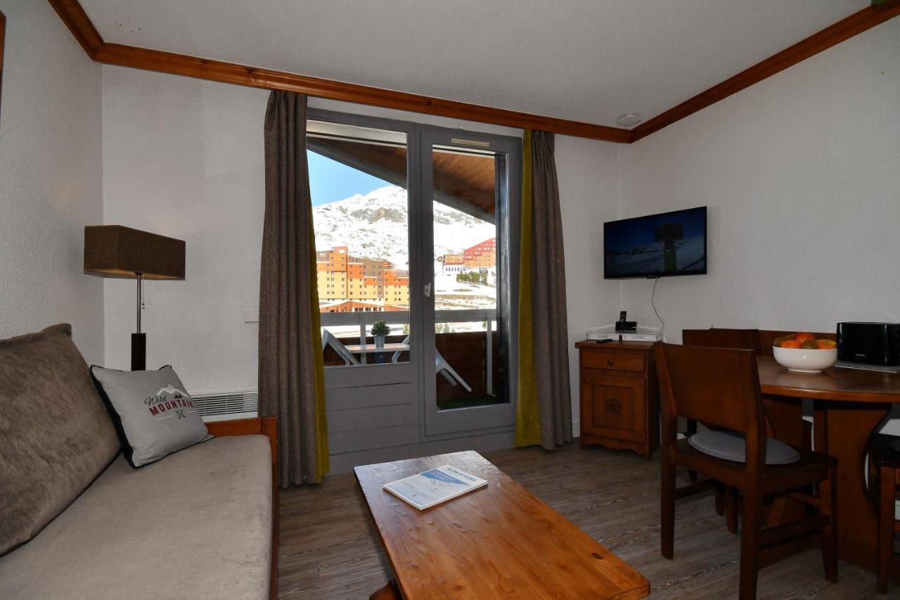 Superb View+swim Pool+smart Tv+netflix+projector Huez